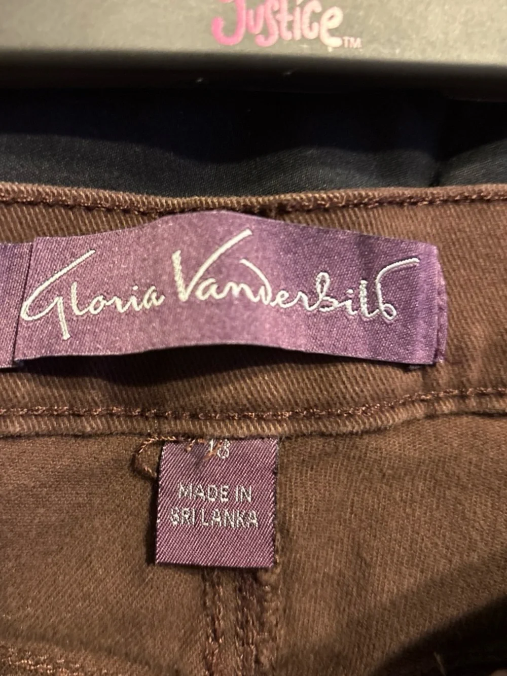 Gloria Vanderbilt Straight Leg Jeans in Chocolate Brown